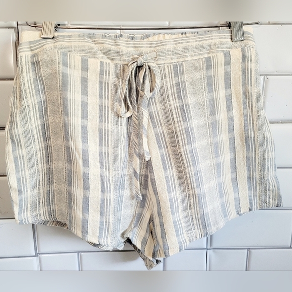 NWT TOBI Ladies Blue White Striped Drawstring Waist Shorts Lightweight Size S - Picture 1 of 5